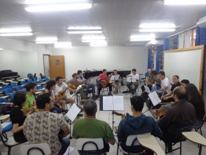 Oficina do projeto Roda de Choro da UEM.